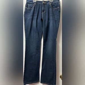 Cabi Classic Blue Women's Jeans 
Long length, flare legs
Like new